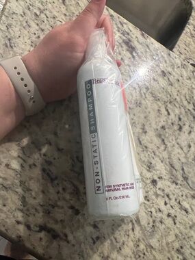 Brandywine wig shampoo and conditioner set